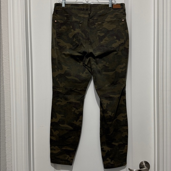 Judy Blue Olive Camouflage skinny Jeans 14w - Picture 4 of 4